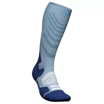 Компрессионные носки Bauerfeind Sports Women's Outdoor Merino Compression Socks, цвет Sky Blue