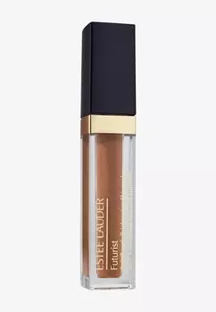 Консилер FUTURIST SOFT TOUCH BRIGHTENING SKINCEALER ESTE LAUDER, цвет 5.5n