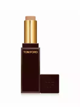 Консилер Traceless Soft Matte, оттенок 1W0 Ecru Tom Ford Beauty