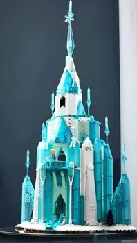 Конструктор Lego Disney Ice and Snow Castle, 1709 деталей