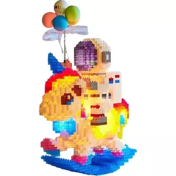 Конструктор пластиковый Charlotte Космонавт с шарами, 1877 деталей