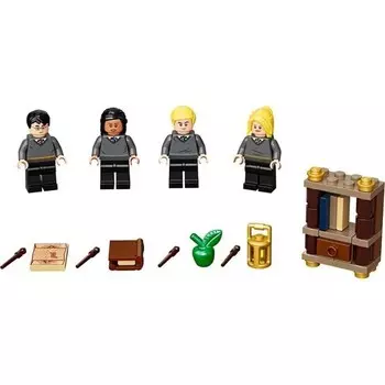Конструктор пластиковый Lego Harry Potter Hogwarts Набор аксессуаров для студентов
