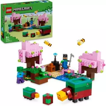 Конструктор пластиковый Lego Minecraft Сад цветущей вишни, 304 детали