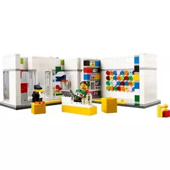 Конструктор пластиковый Lego Seasonal Открытие фирменного магазина, 409 деталей