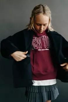 Контрастная толстовка с капюшоном ZARA, бордо