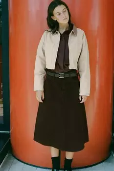 Контрастная укороченная куртка ZARA, экрю