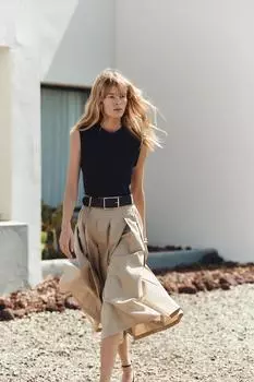 Контрастное платье с подплечниками ZARA, цвет Sand/Black