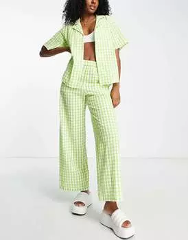 Коордные прямые брюки Monki в зеленую клетку