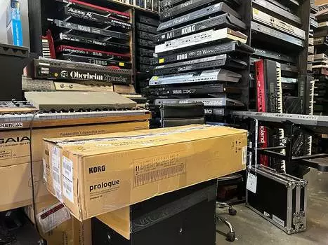 Korg Prologue 16 Полифонический 61-клавишный 16-голосный аналоговый синтезатор New //ARMENS// Prologue 16 Polyphonic 61-Key 16-Voice Analog Synthesizer