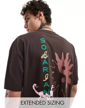Коричневая футболка оверсайз с принтом на спине ASOS DESIGN