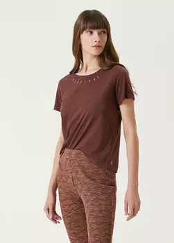Коричневая футболка с круглым вырезом и логотипом Bassigue