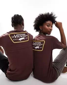 Коричневая футболка с нашивками и принтом на спине Vans