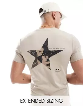 Коричневая футболка узкого кроя с уличным принтом на спине ASOS DESIGN