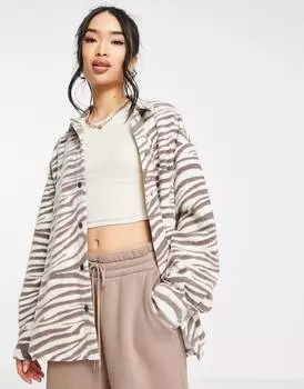 Коричневая объемная куртка с принтом под зебру ASOS DESIGN