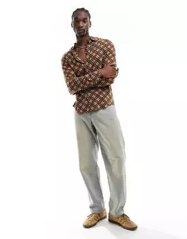 Коричневая рубашка с жатым геопринтом ASOS DESIGN