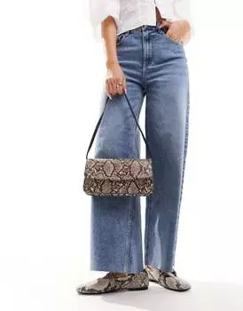 Коричневая сумка через плечо со змеиным узким ремешком ASOS DESIGN