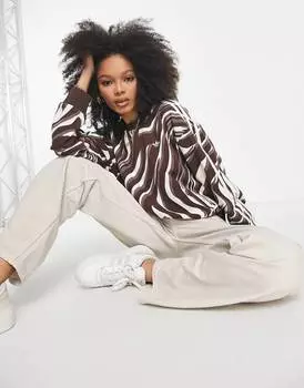 Коричнево-бежевая толстовка с тремя полосками и принтом под зебру adidas Originals