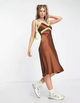 Коричневое атласное платье-комбинация миди с кружевной отделкой COLLUSION