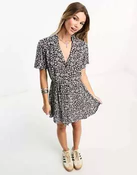 Коричневое платье-рубашка с принтом пейсли JDY