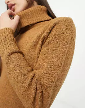 Коричневое трикотажное платье миди с высоким воротником New Look Tall