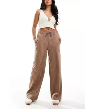 Коричневые брюки строгого кроя с полосками ASOS DESIGN