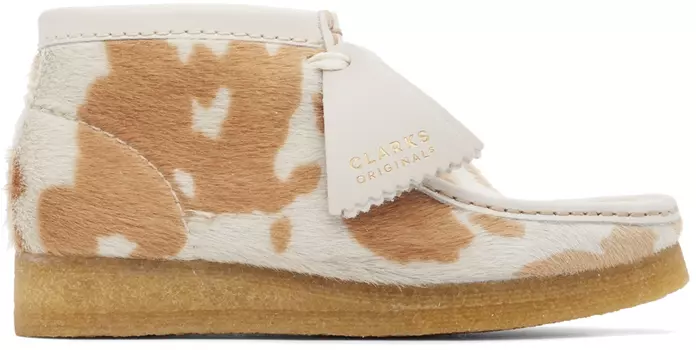Коричневые и Off-White дерби Wallabee с коровьим принтом Clarks Originals