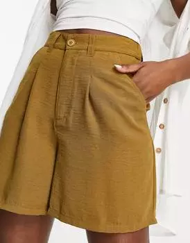 Коричневые шорты с драпировкой ASOS DESIGN