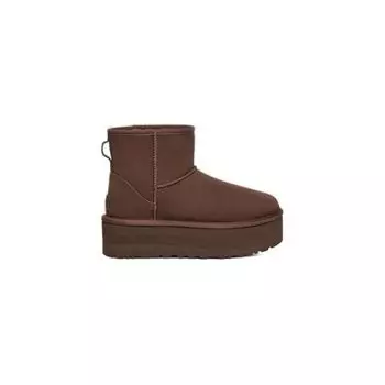 Коричневые замшевые ботинки UGG