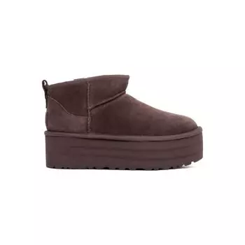 Коричневые замшевые ботинки UGG