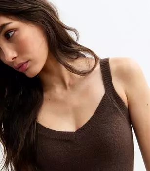 Коричневый пушистый вязаный укороченный топ New Look, бордовый