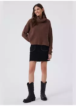 Коричневый укороченный свитер с высоким воротником Lee Cooper