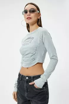 Короткая блузка на теле Koton, серый