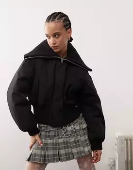 Короткая куртка Aoi с резинкой на талии и воротником-стойкой черного цвета Weekday