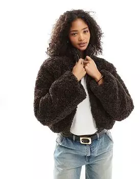 Короткая куртка из борга шоколадно-коричневого цвета Vero Moda