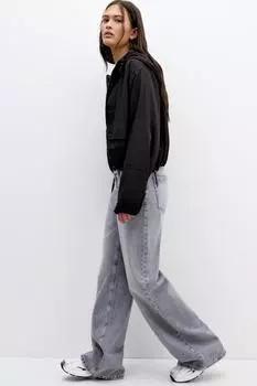 Короткая легкая куртка с капюшоном Pull And Bear, черный