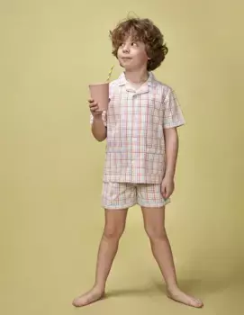 Короткая пижама в клетку для мальчика с контрастной окантовкой Gocco, многоцветный