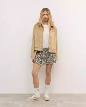 Короткая юбка с принтом, блузой и оборками Brownie, цвет Crudo