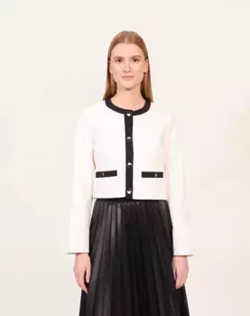 Короткая женская куртка с застежкой на пуговицы Naf Naf, цвет Crudo