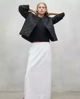 Короткая женская куртка с застежкой на пуговицы и боковыми карманами Ecoalf, черный