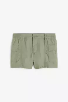 Короткие брюки-карго H&M, зеленый