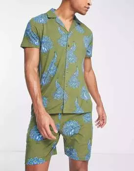 Короткие пижамные комплекты Chelsea Peers с зелено-синим павлиньим принтом