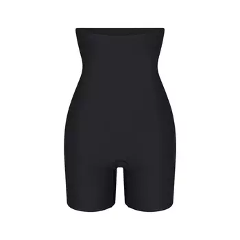 Короткие с высокой талией до середины бедра SKIMS Skims Body, цвет Onyx