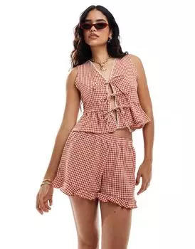 Короткие шорты в мелкую клетку с оборками Miss Selfridge