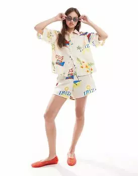 Короткий комбинезон с высокой талией и принтом для летнего отпуска