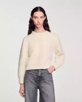 Короткий пушистый вязаный женский кардиган Sandro, белый