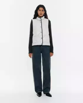 Короткий стеганый женский жилет Bimba y Lola, серый