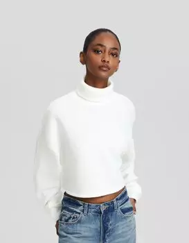 Короткий свитер с высоким воротником Bershka, белый