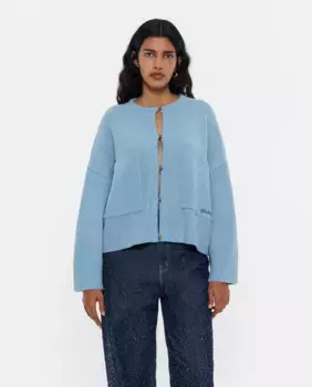 Короткий женский кардиган на пуговицах Bimba y Lola, светло-голубой