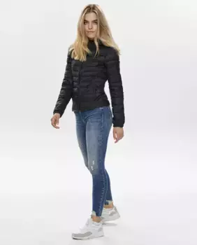 Короткий женский пуховик с капюшоном Only, черный