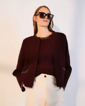 Короткий женский вязаный жакет с круглым вырезом Woman El Corte Ingls, цвет 291 Berenjena